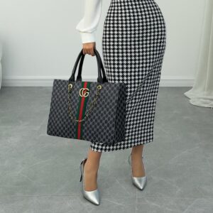 VELORA TOTES