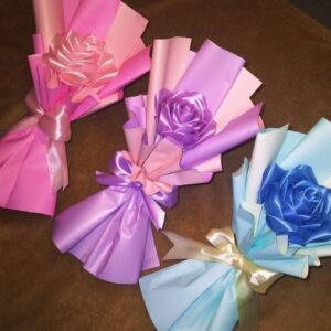 SATIN ROSE MINI BOUQUET