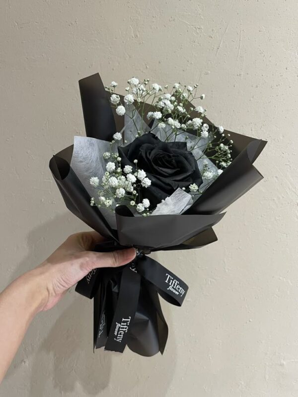 ELEGANT MINI BOUQUET
