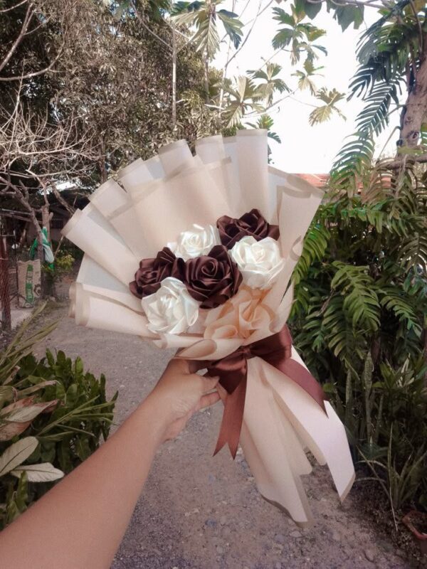 ETERNAL GRACE - BLUSH PINK ROSE BOUQUET - Image 2