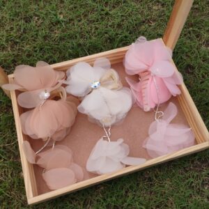 PETAL CHARM CLAWS